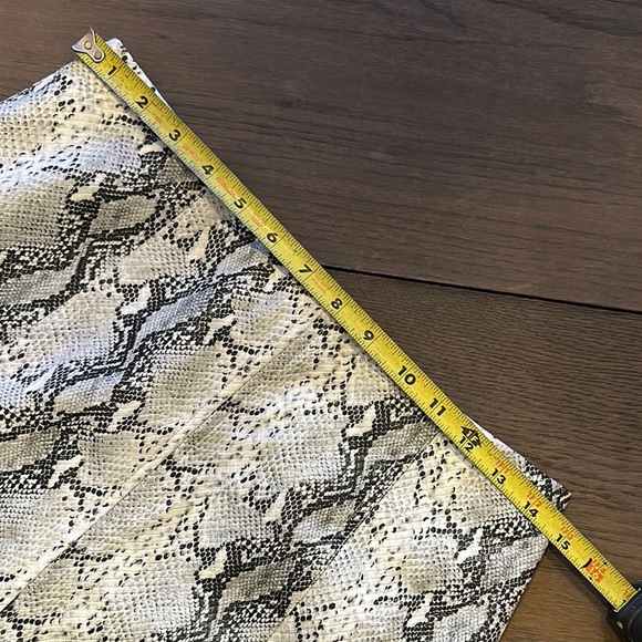 AKIRA Snake Print Mini Skirt - Picture 6 of 7